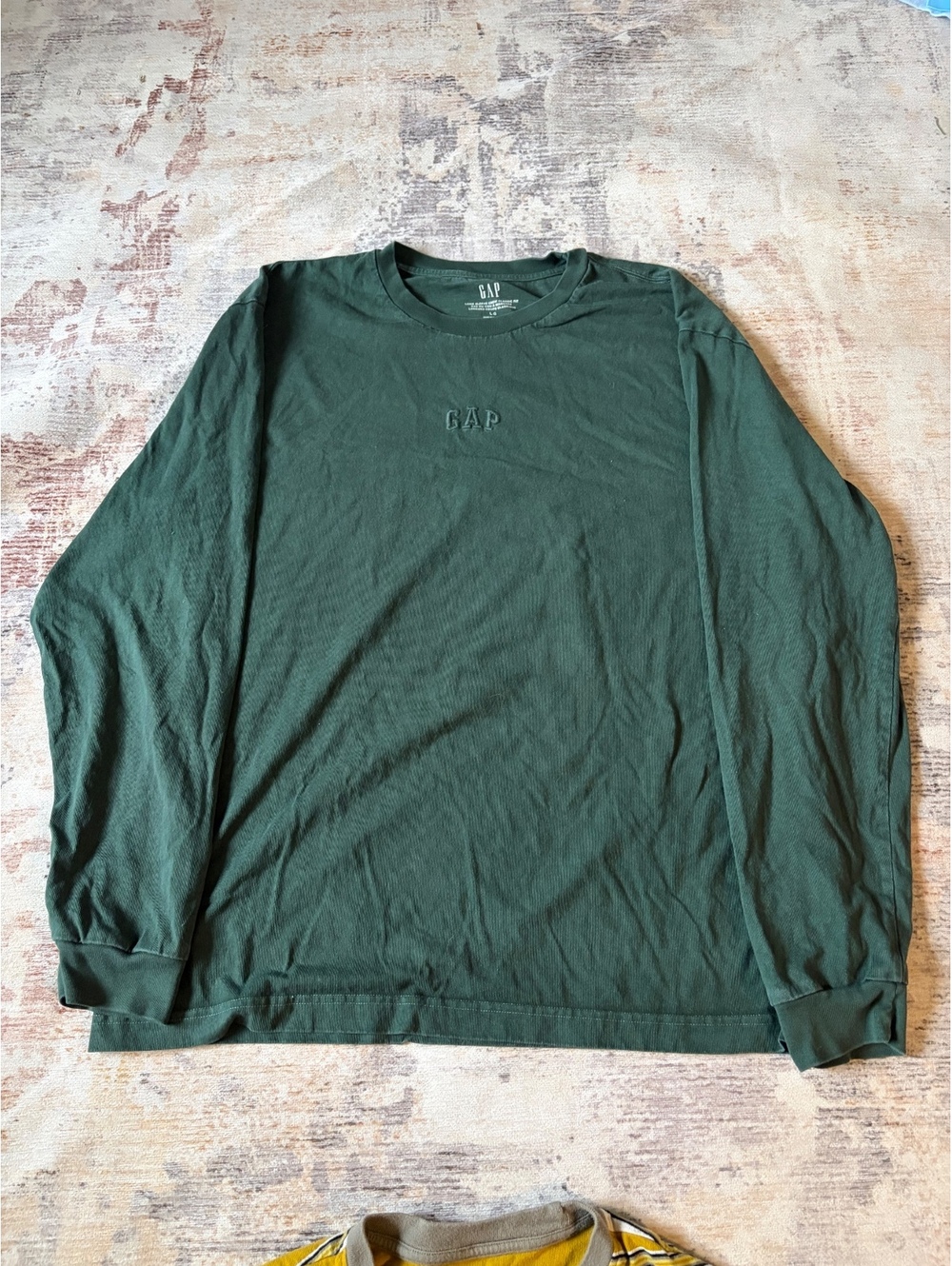 Gap longsleeve large